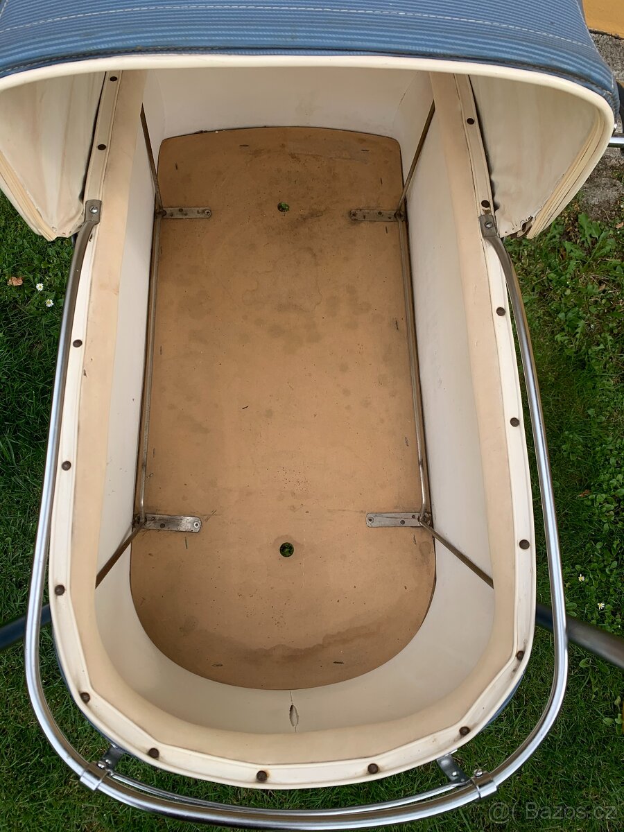 Retro kočárek pro miminko Walter - 9