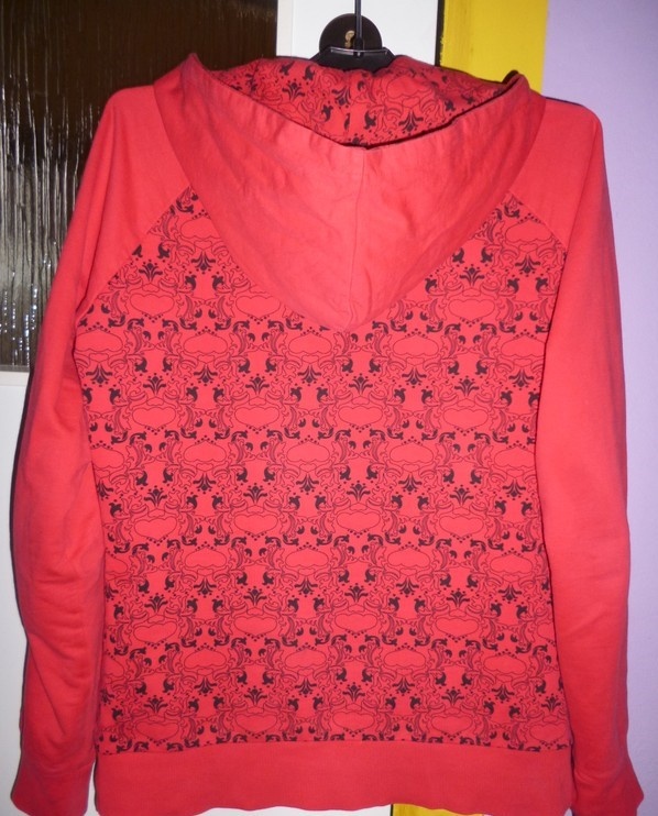 Značkové mikinky, M/L - SLEVY - 9