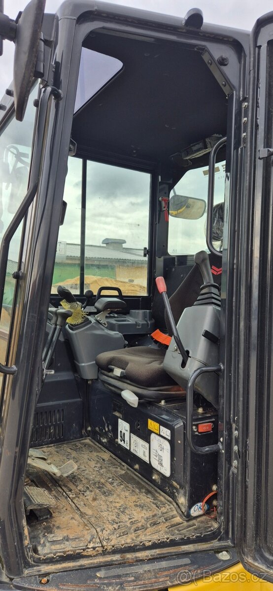 Yanmar Vio38 - vč. hydraulická svahovka, 2x podkopovka - 9