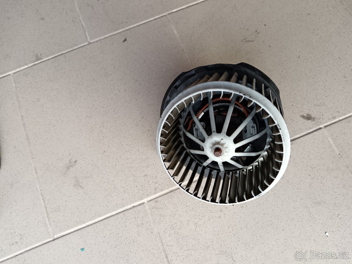 Náhradní díly alfa Romeo 159 1.9. jtd - 9