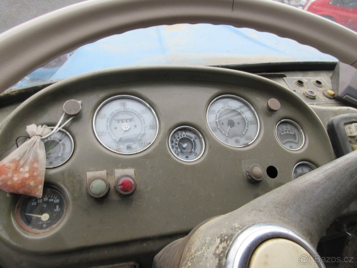 Tatra 148, cisternový vůz - 9