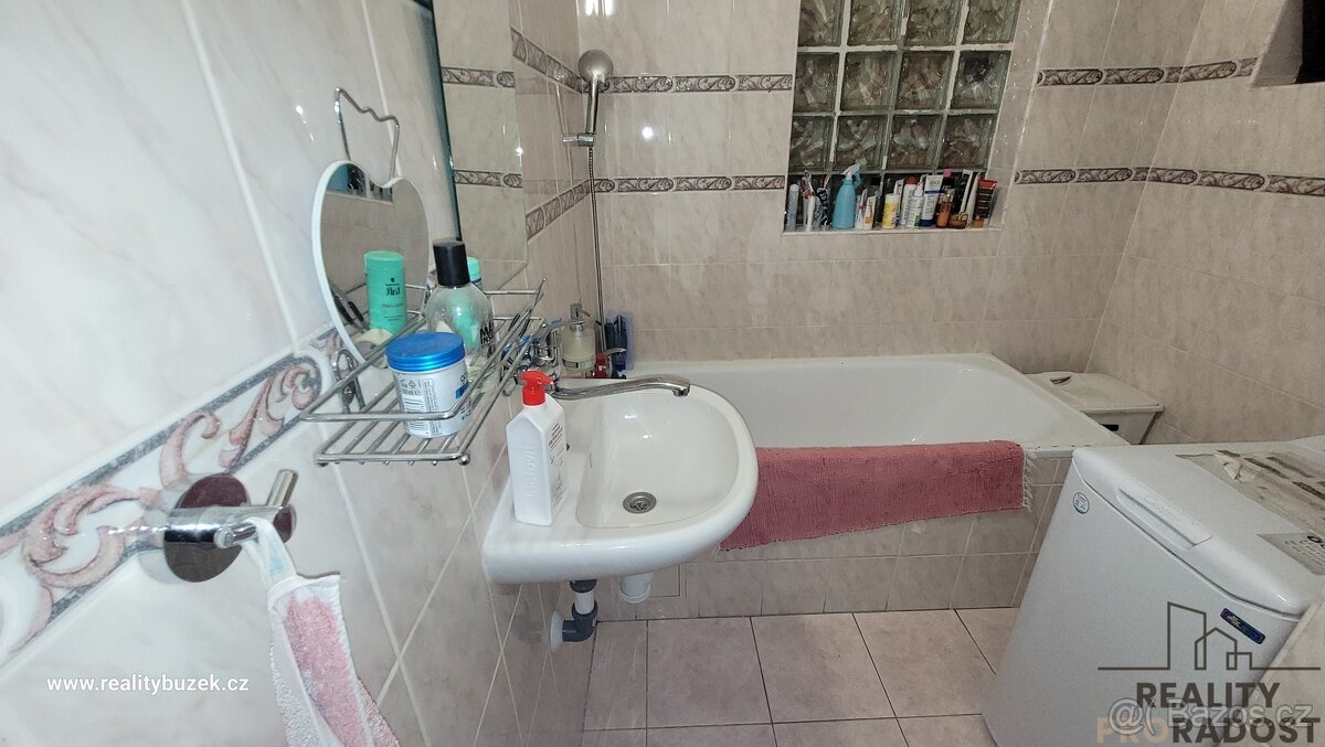 Pronájem domu - Komárov - 9