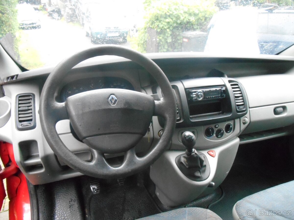 prodam renault trafic long 1,9 dci 74kw šestirychlostní - 9