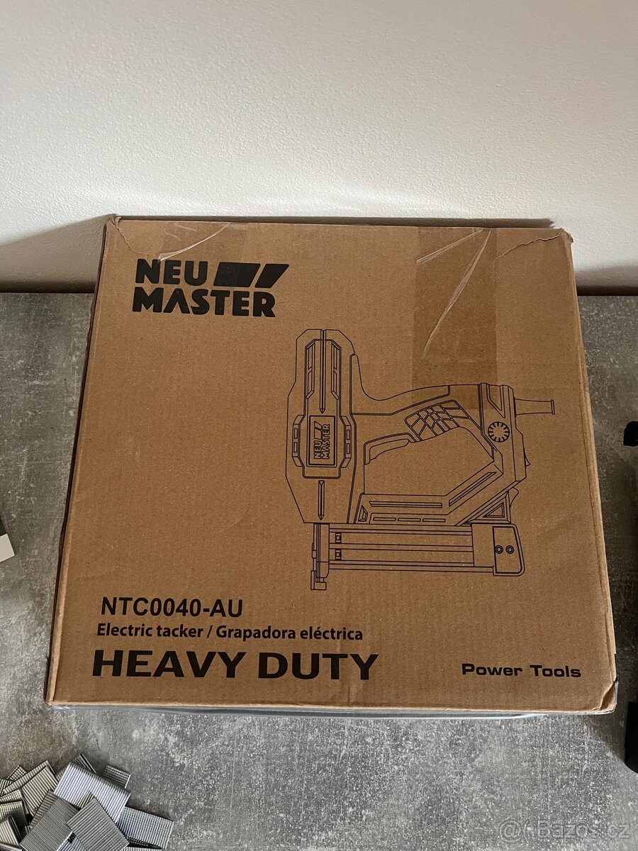 Elektrická sponkovačka / hřebíkovačka Neu Master - 9