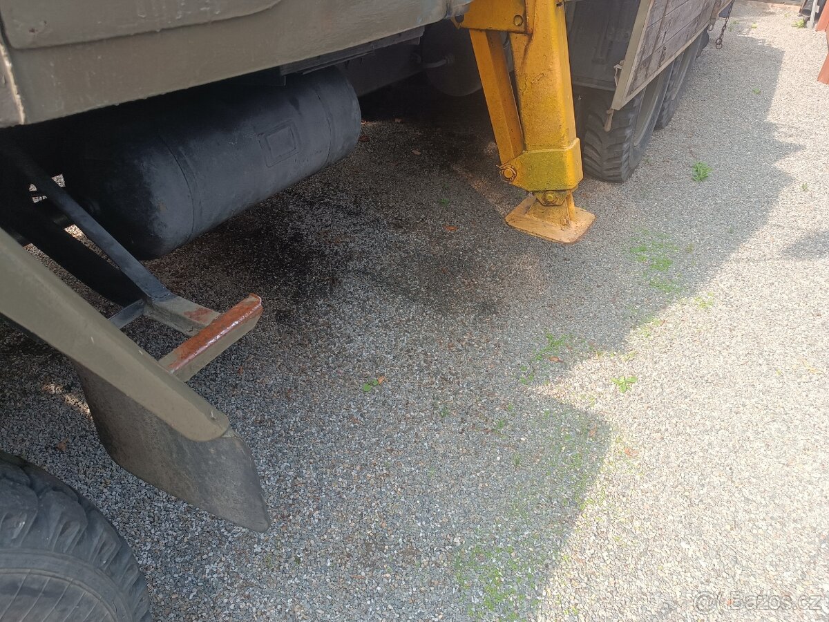 Praga V3S valník s HR 2500 - 9