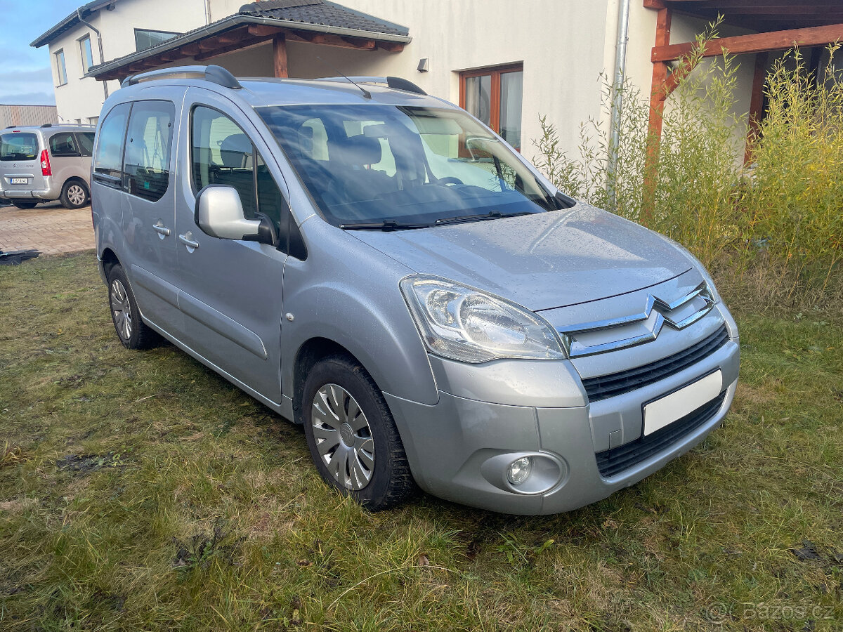 Citroën Berlingo: pro převoz vozíčkáře - 9