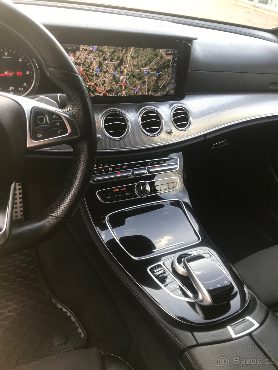 Mercedes-Benz E 220 d AMG W213 - 9