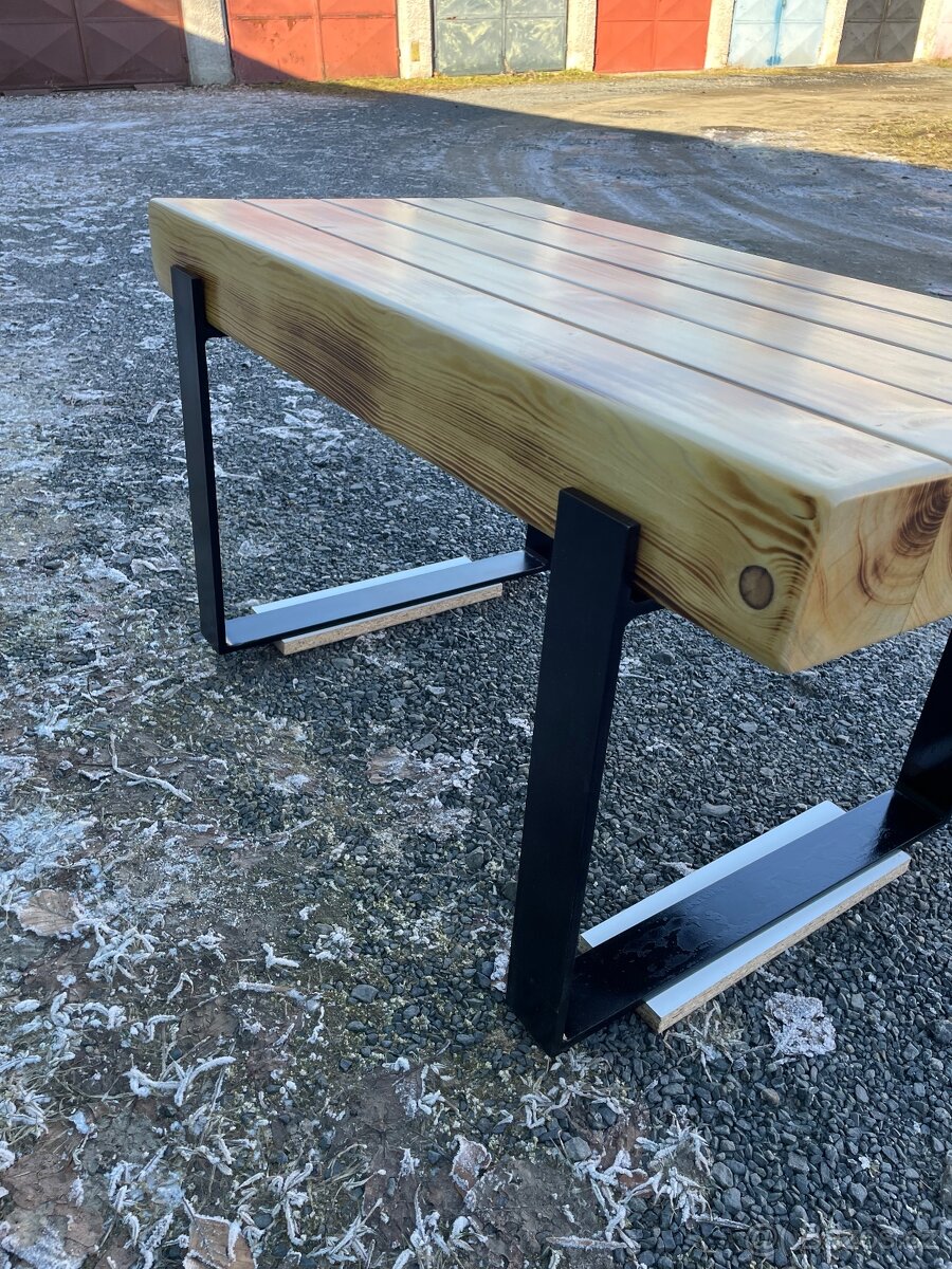 Konferenční stolek - 9