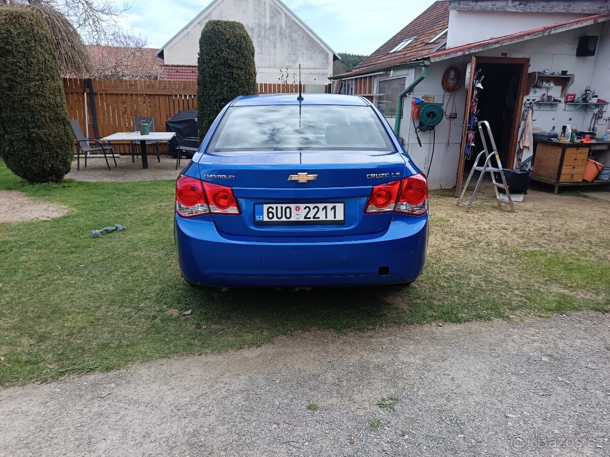 Chevrolet cruze 1,6 - 9