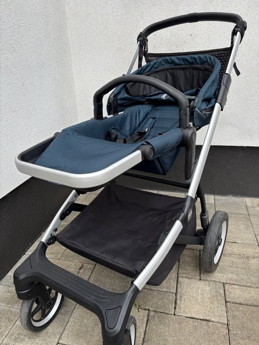 Thule Sleek zánovní s adaptéry - 9