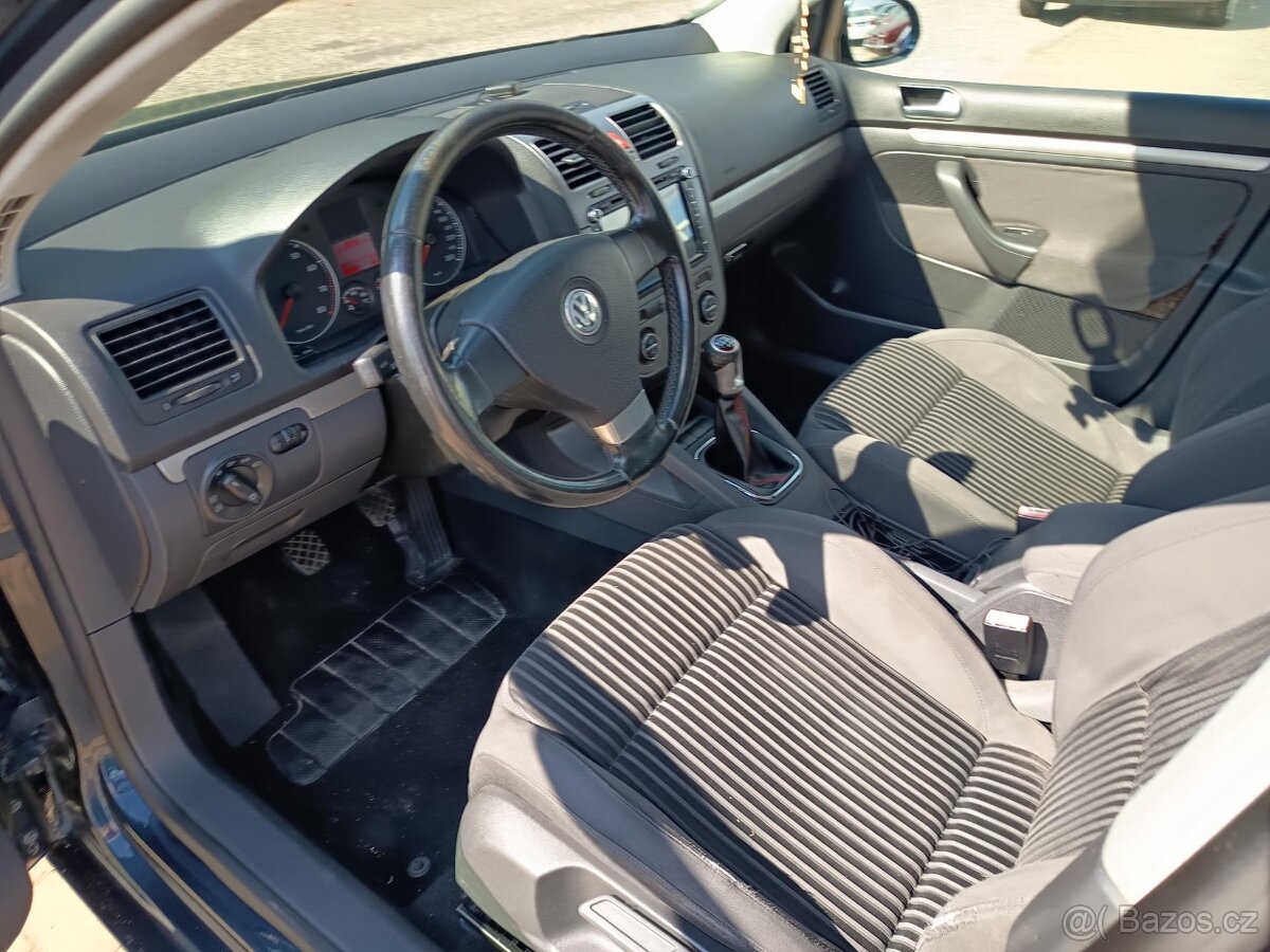 Volkswagen Golf 2.0i FSI 110KW - 9