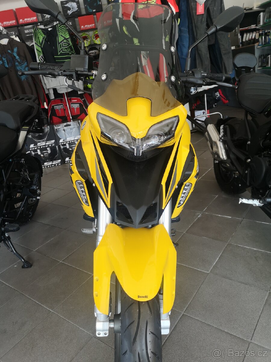 Benelli TRK 251 nová - 9