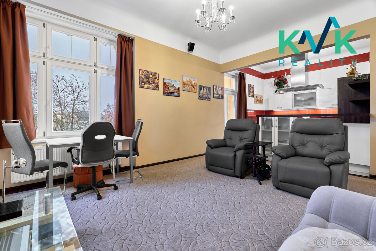 Prodej bytu 4+kk po rekonstrukci, balkon, 109 m², Karlovy Va - 9
