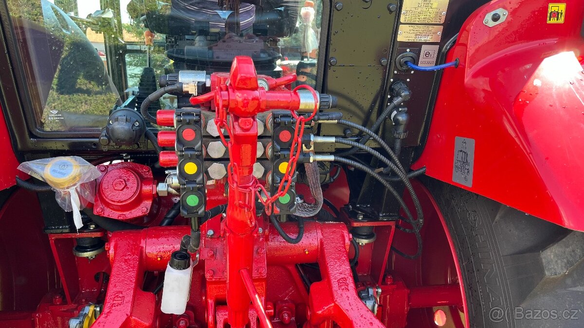 Traktor Belarus 923.7 - 9