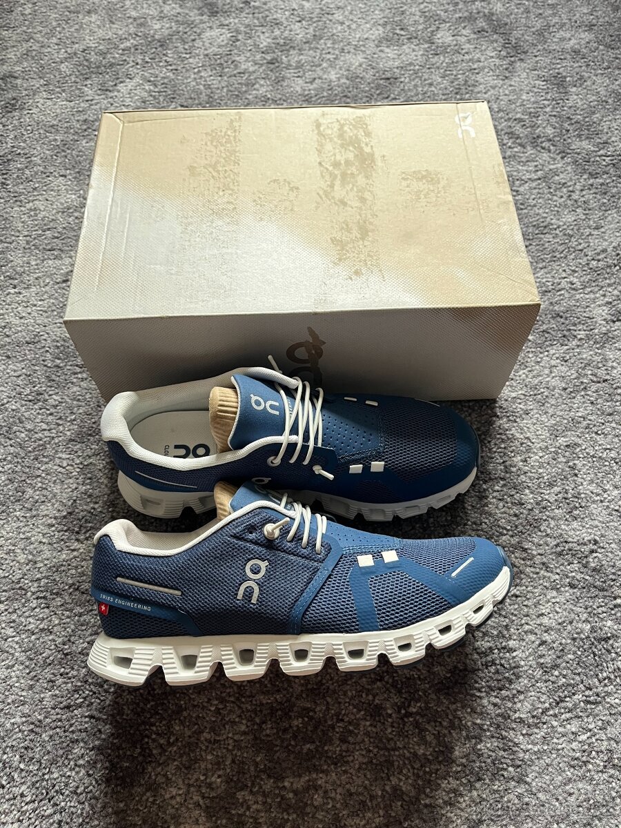 13x Dámské boty On Running Cloud, velikost 37 - 37,5 - 9