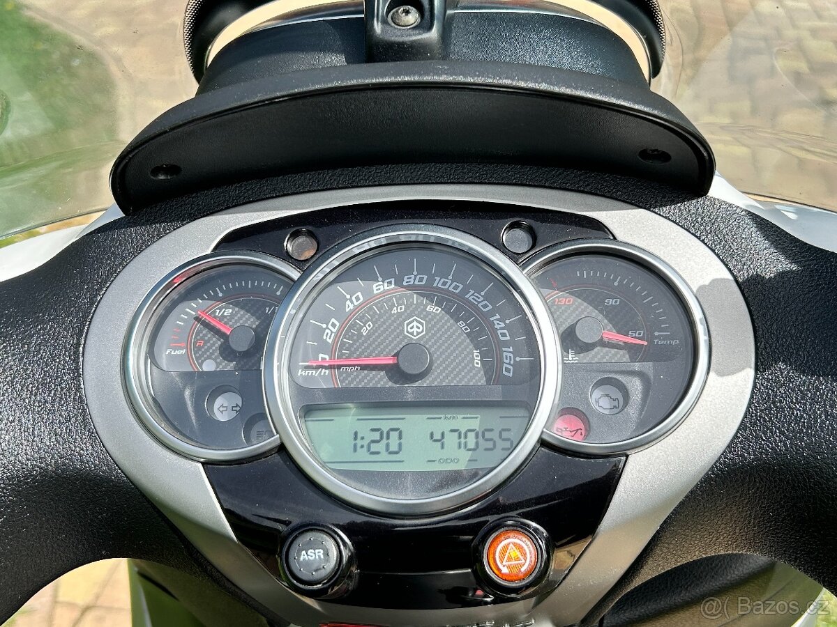 Piaggio Beverly 350 - 9