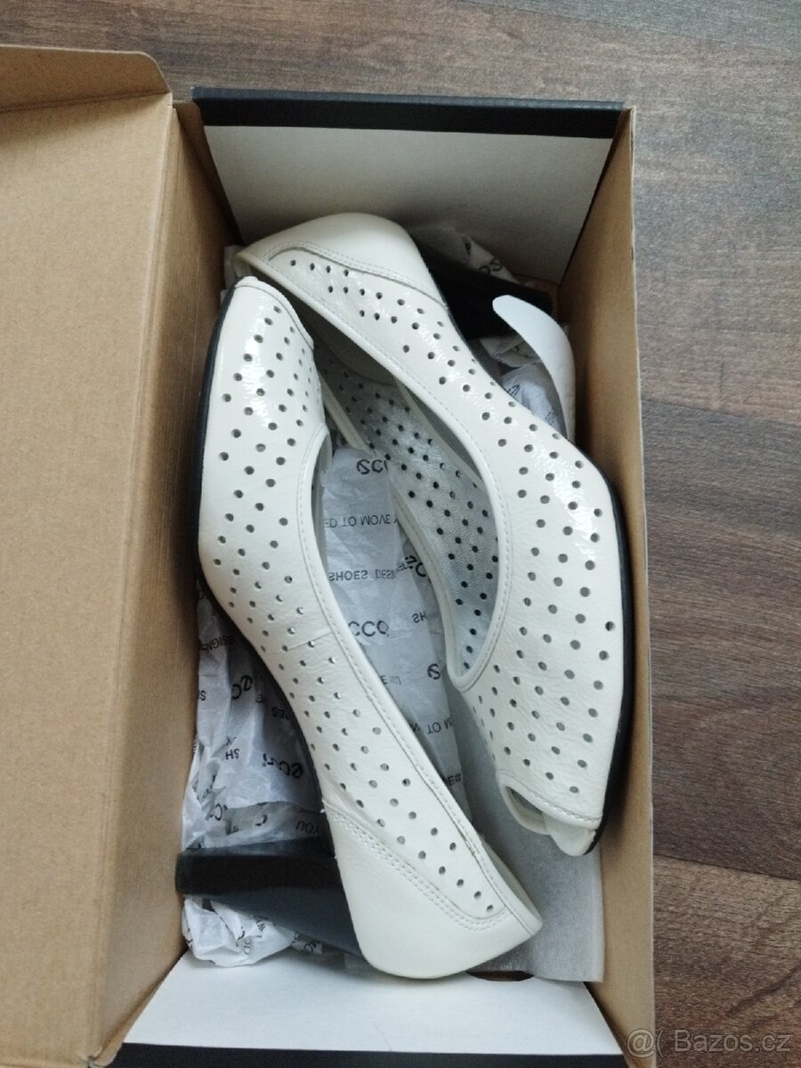 Lodicky Zn. ECCO vel. 40 - 9