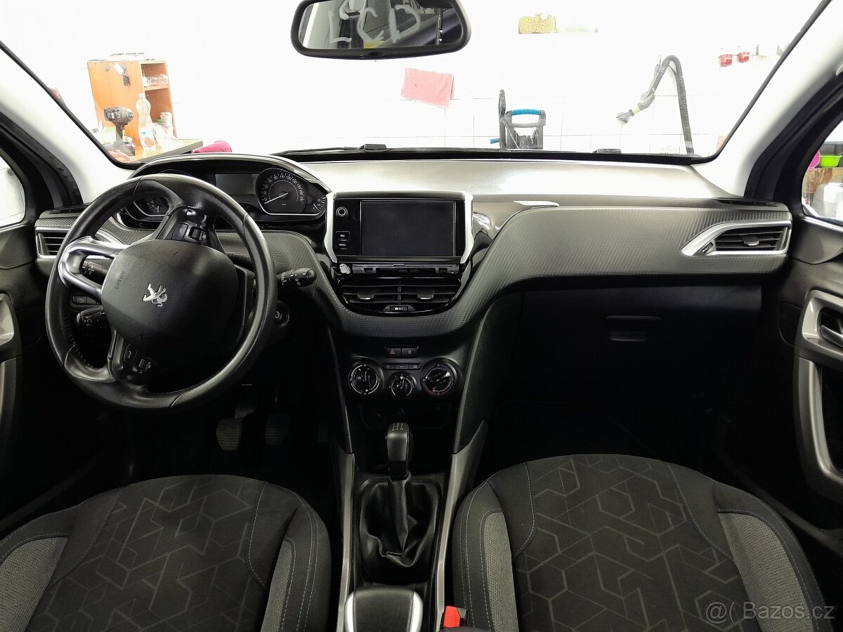 Peugeot 2008 1,2 PureTech 110 - 9