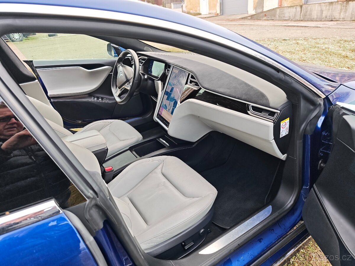 Tesla Model S 90d free charging DPH - 9