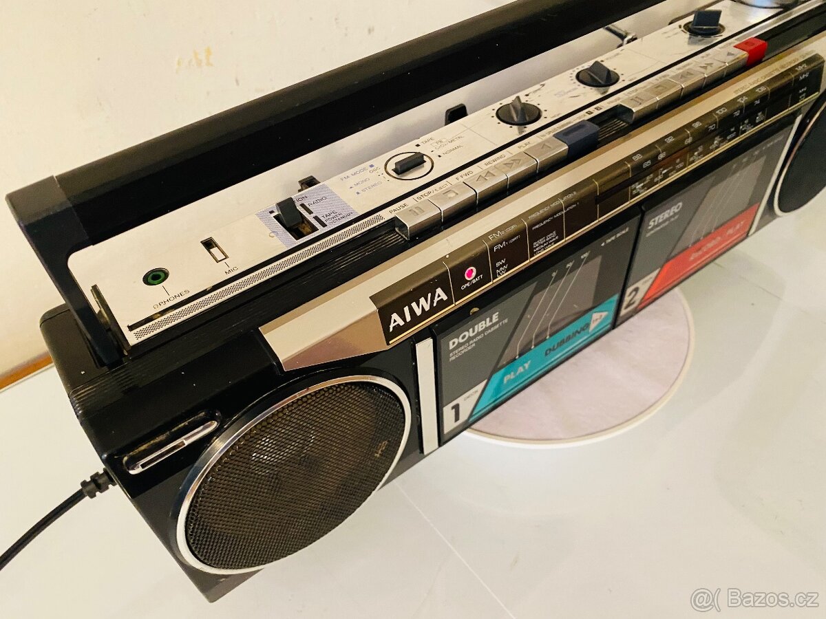 Radiomagnetofon Aiwa CS-W220, rok 1986 - 9