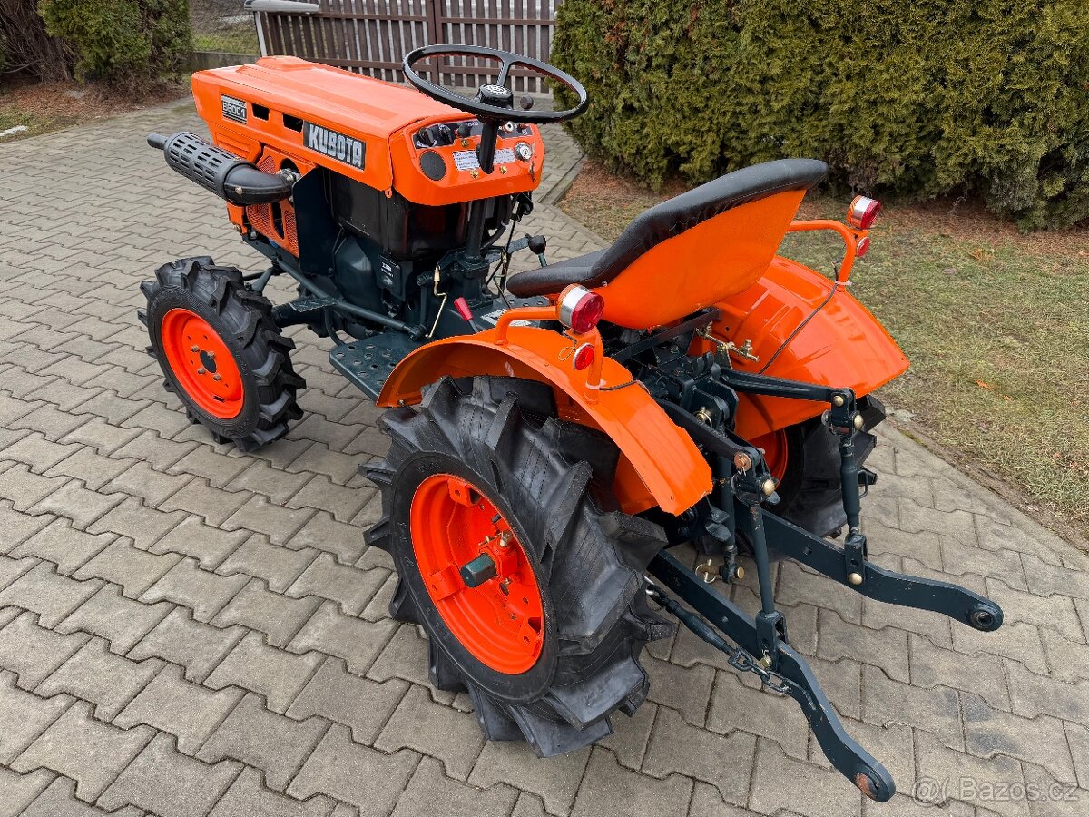 malotraktor Kubota B6001 3válec 4x4 - 9