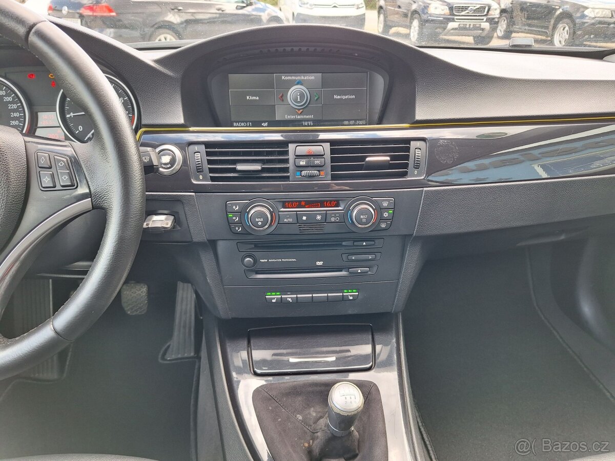 BMW E92 330i Coupe N52 MANUÁL - 9