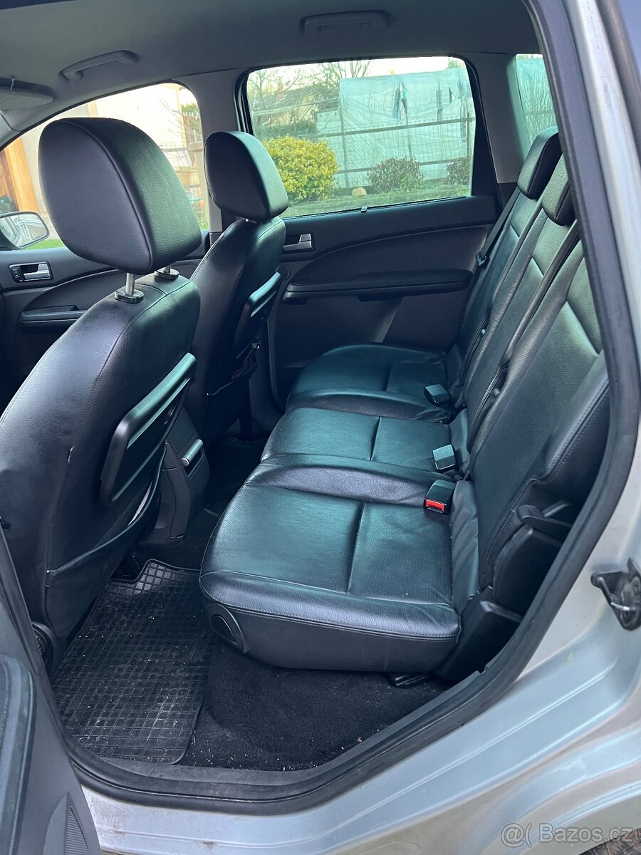 Prodám celé auto na náhradní díly - FORD FOCUS C-MAX - 9