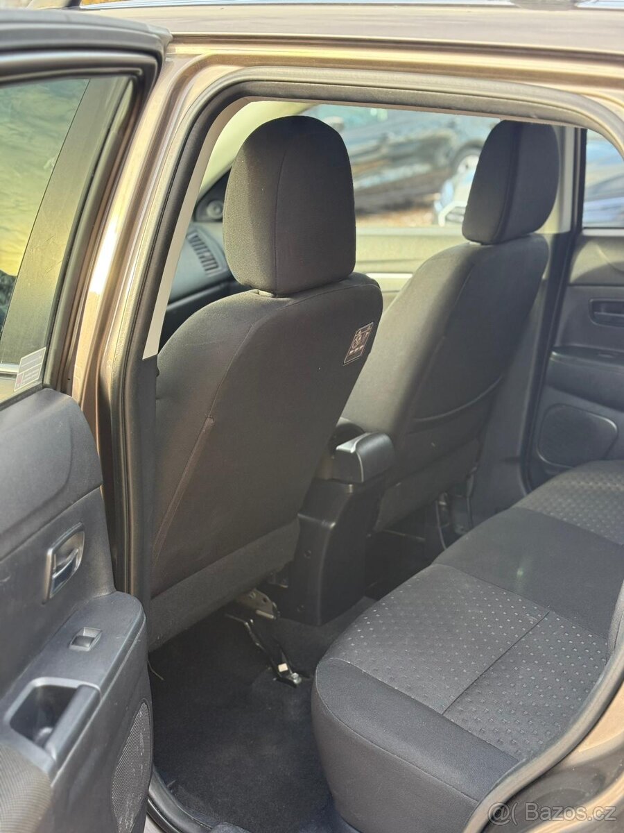 Mitsubishi ASX 1.8 Di-D 110kw 2011rok - 9