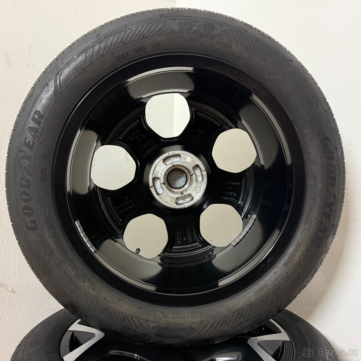 OPEL MOKKA 4x108 R18 ET35+LETNÍ 215/55R18 7mm - 9