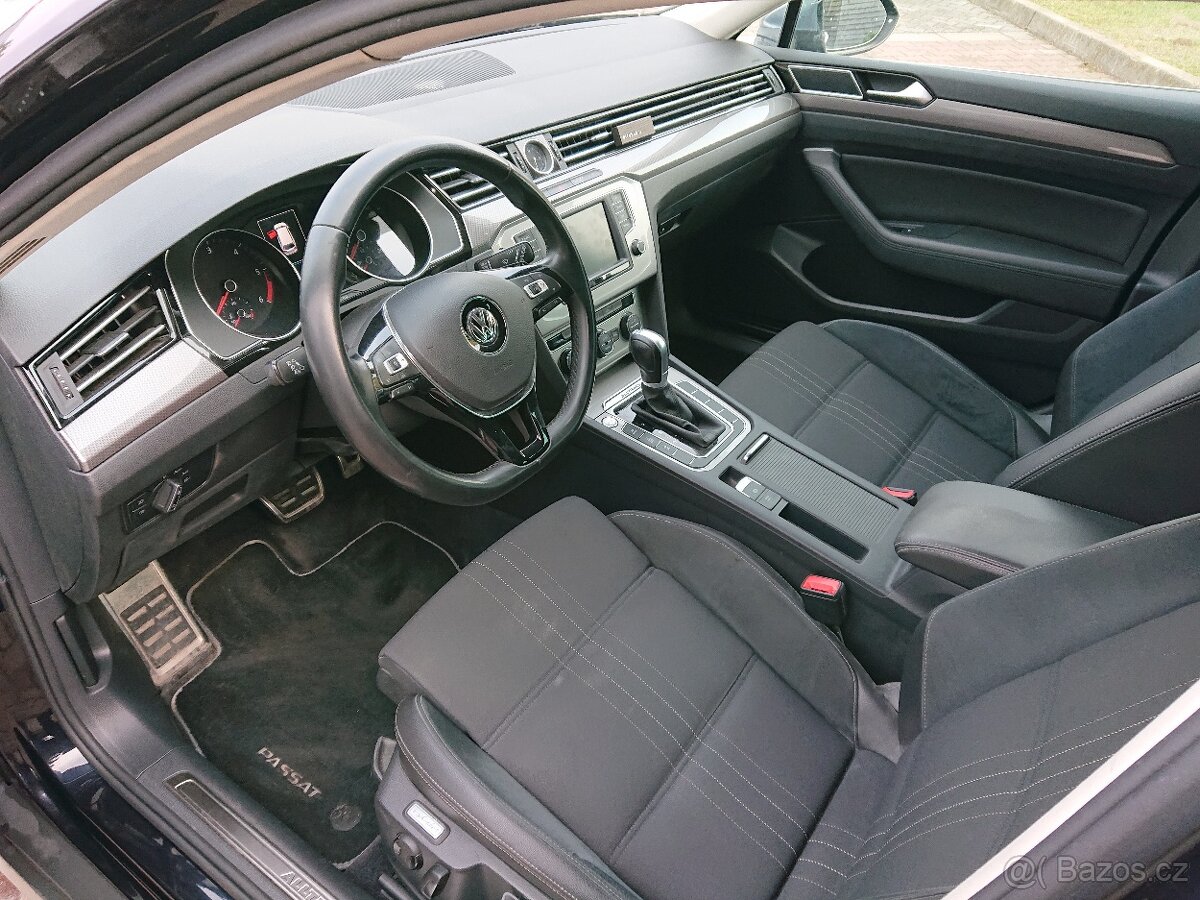 Volkswagen Passat Variant Alltrack 2.0 TDi 12/2016 - 9