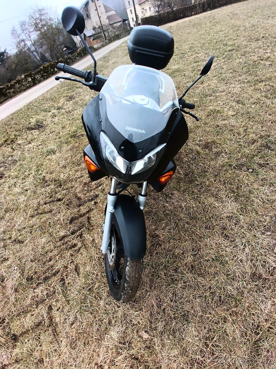 Honda Varadero 125 - 9