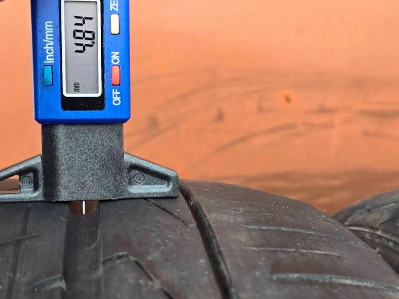 Letní Hankook 235/50/19 - 9