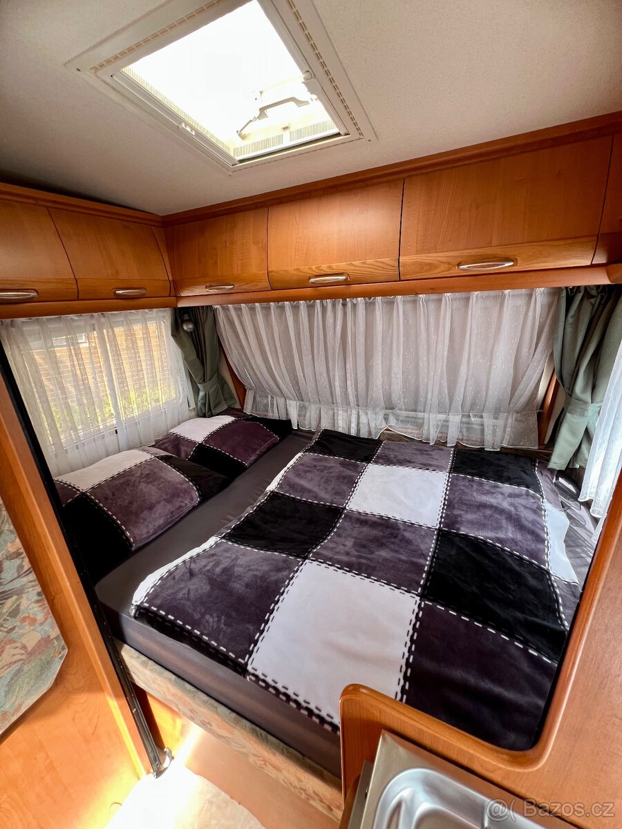 Karavan Hobby 470 Excellent - top stav - 9