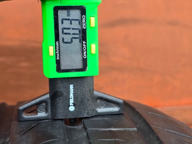 Letní Pirelli RunFlat 225/50/17 - 9