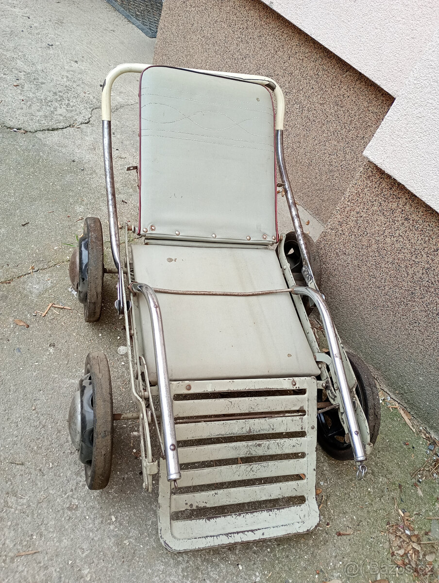 RETRO koloběžky a kočárek 60tky - 9