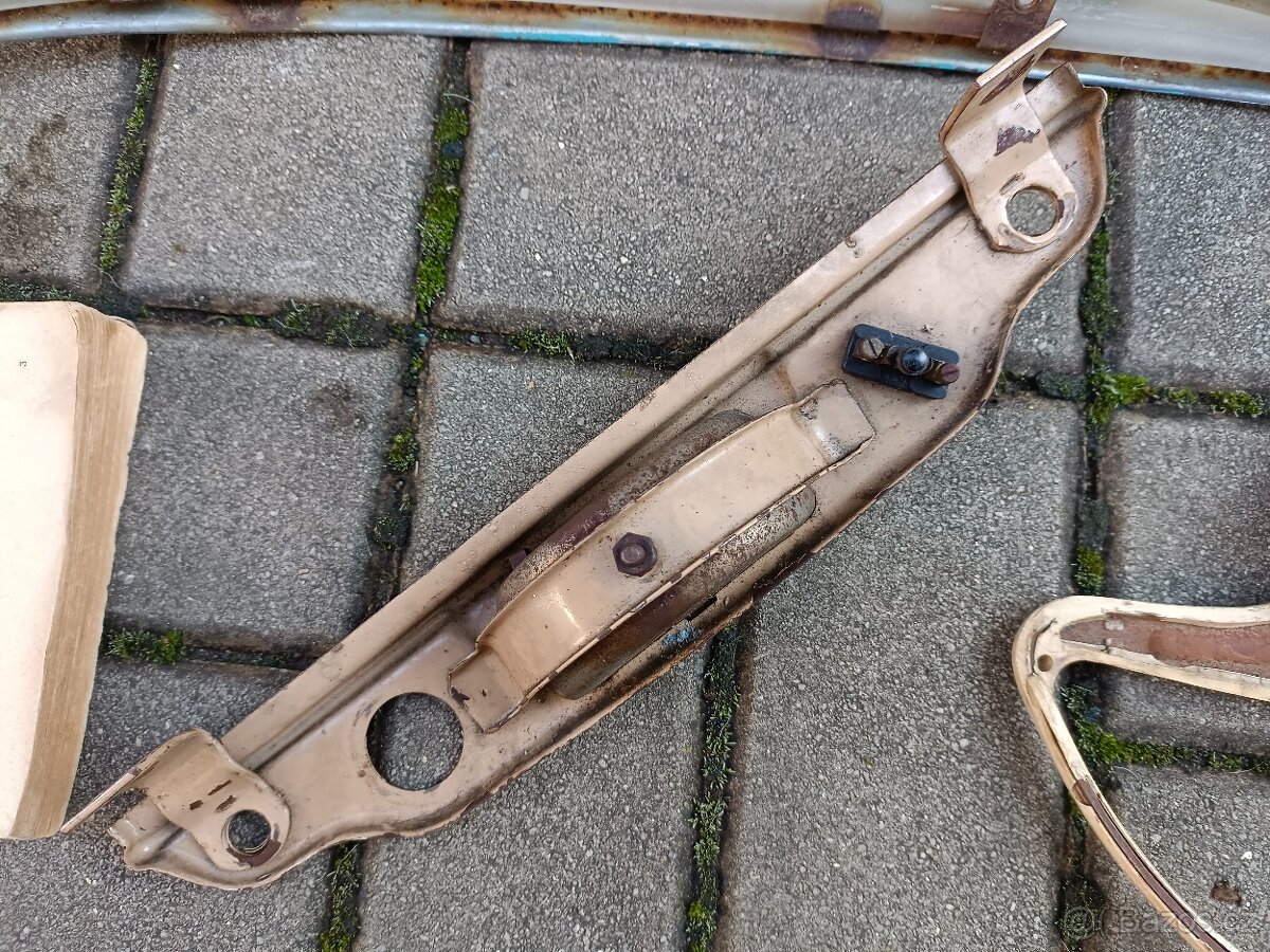 ND na automobil Škoda 1201 sedan aj.? přístrojovka lišta - 9