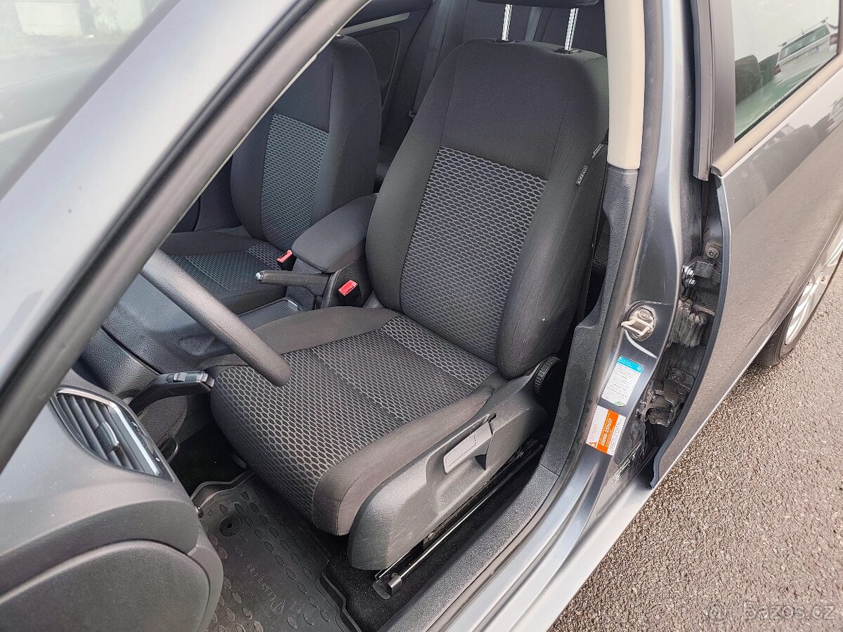 VW GOLF 6 1.2 TSI 77KW R.V 2012,NAJETO •123.800• KM,NOVÁ STK - 9