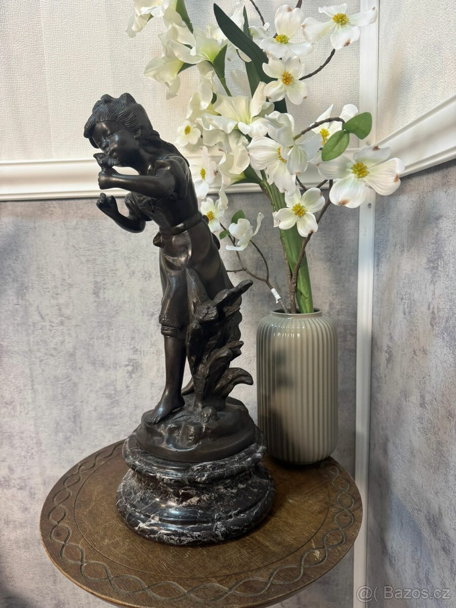 Bronzová figurální soška (140051) - 9