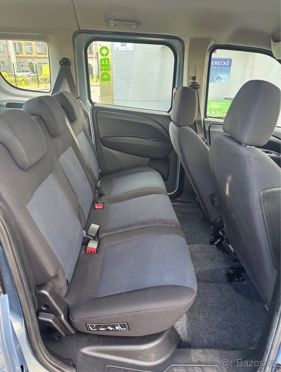 Opel Combo 1.6CDTI - 9