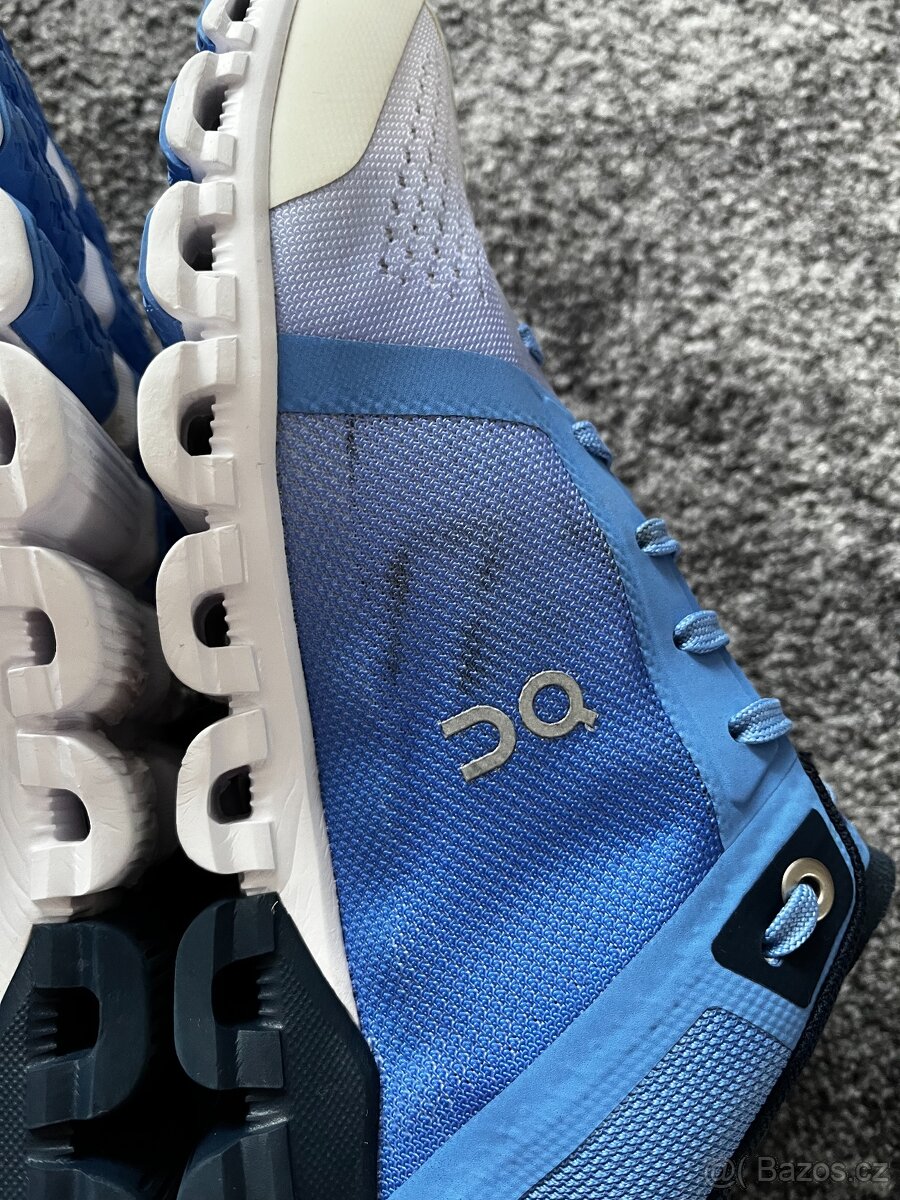 on Running model Cloudflow. Velikost 39 - 9