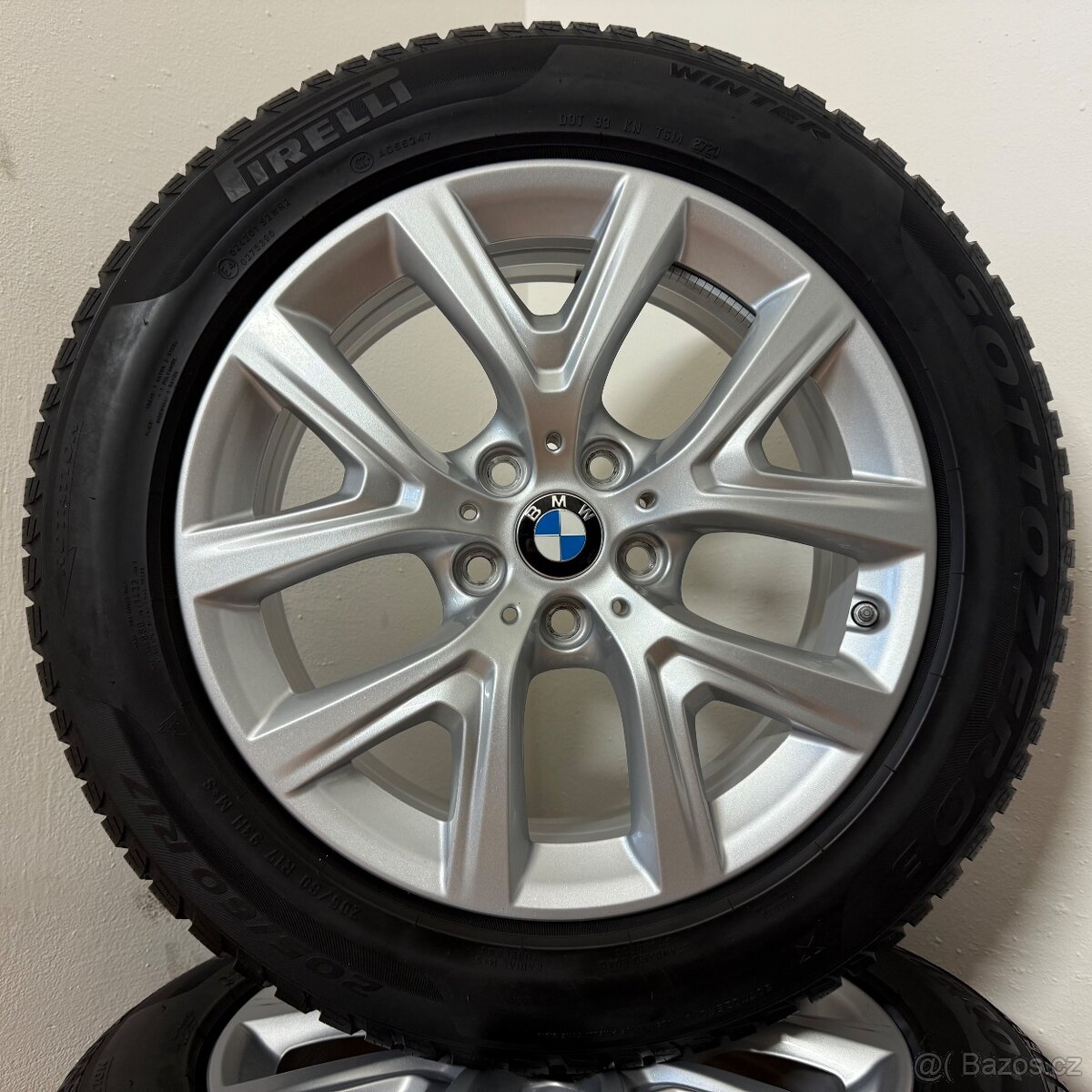 BMW X1 F48 5x112 R17 ET39+ZIMNÍ 205/60R17 7/5mm - 9