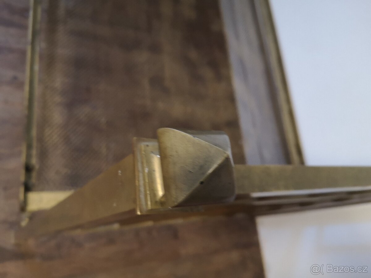 STAROŽITNÁ ZDOBENÁ MOSAZNÁ POSTEL - 9