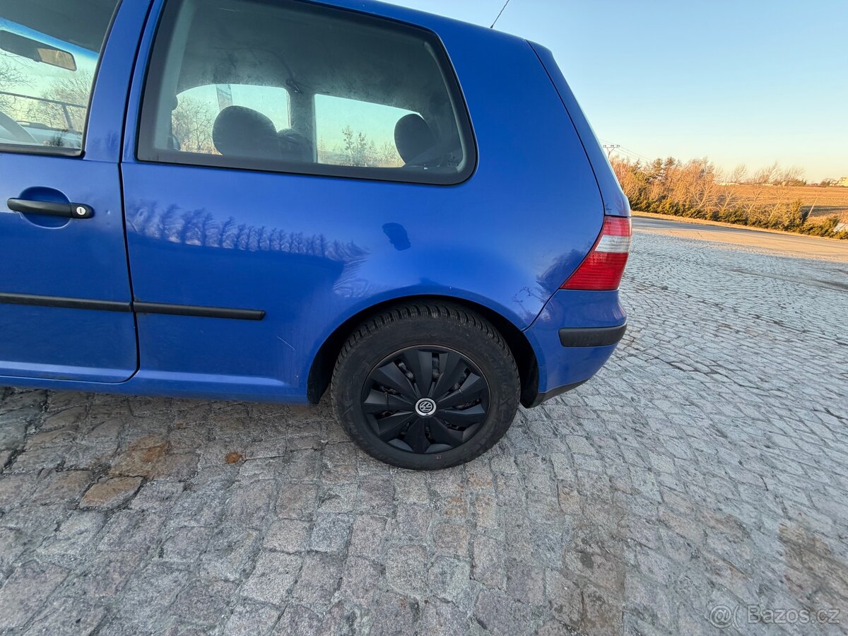 Volkswagen Golf 4, 1.6 benzín, automat - 9