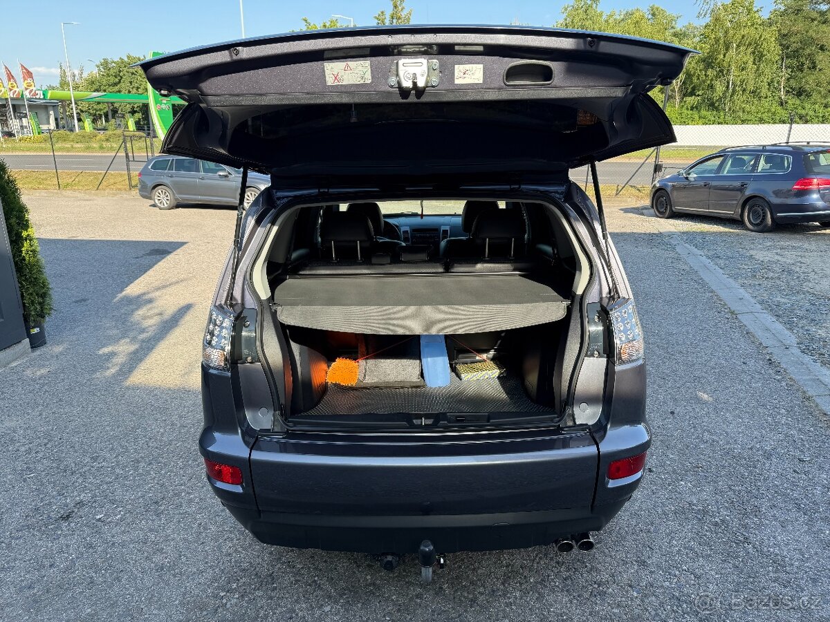Mitsubishi Outlander XL 2011 - 9