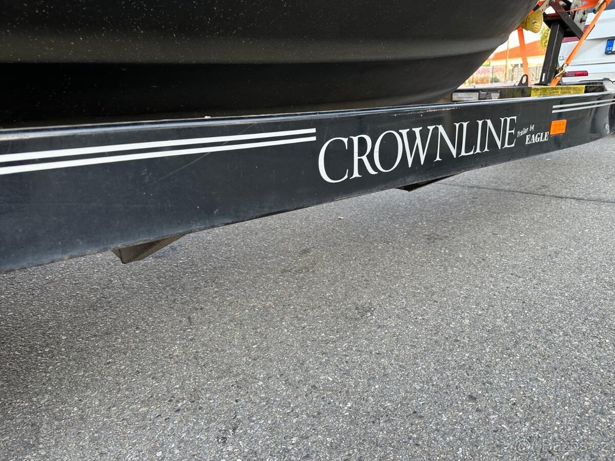 Kajutová loď CROWNLINE 250 CR - 9