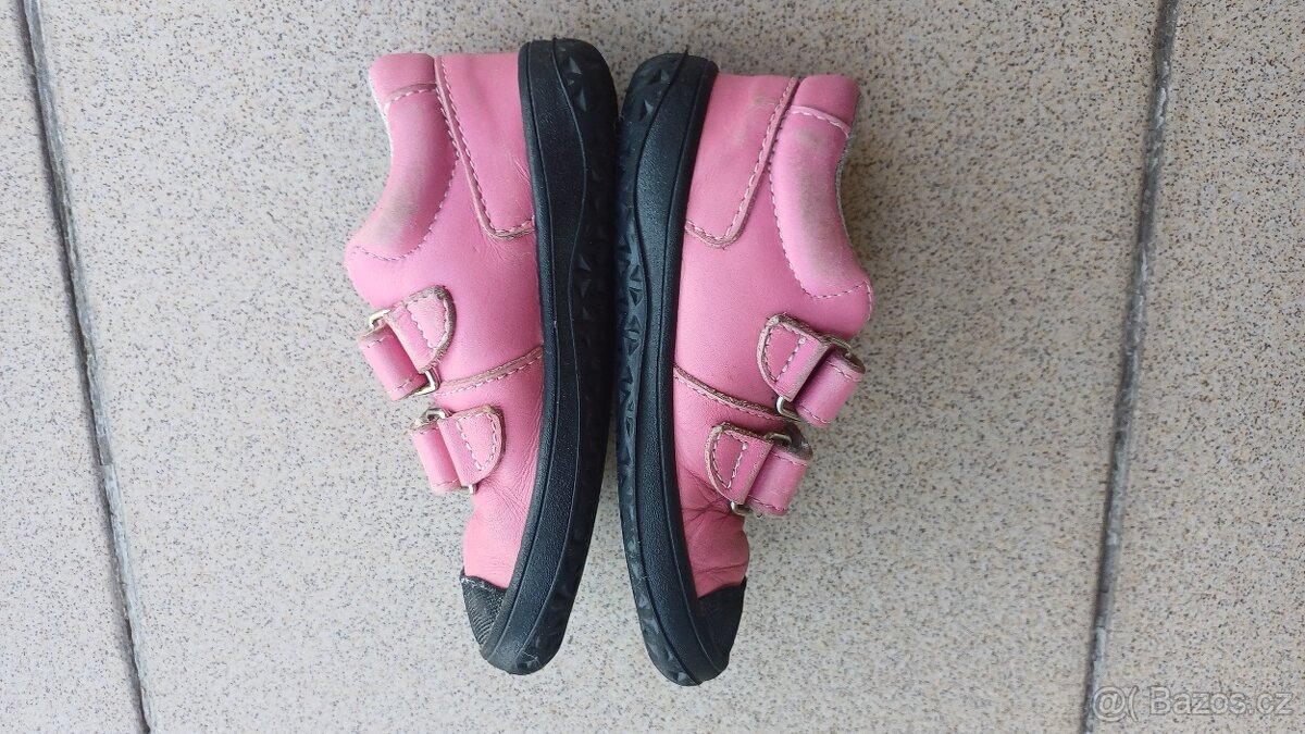 Jarní/podzimní dívčí kožené botky Jonap vel.25 - 9