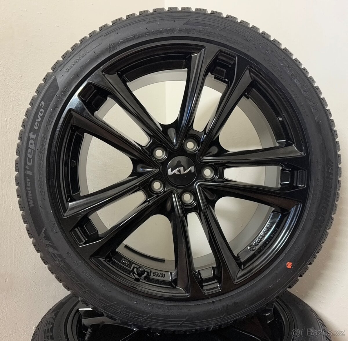 NOVÁ KIA XCEED 5x114,3 R18 ET49,5+NOVÉ ZIMNÍ 225/45R18 8,5mm - 9