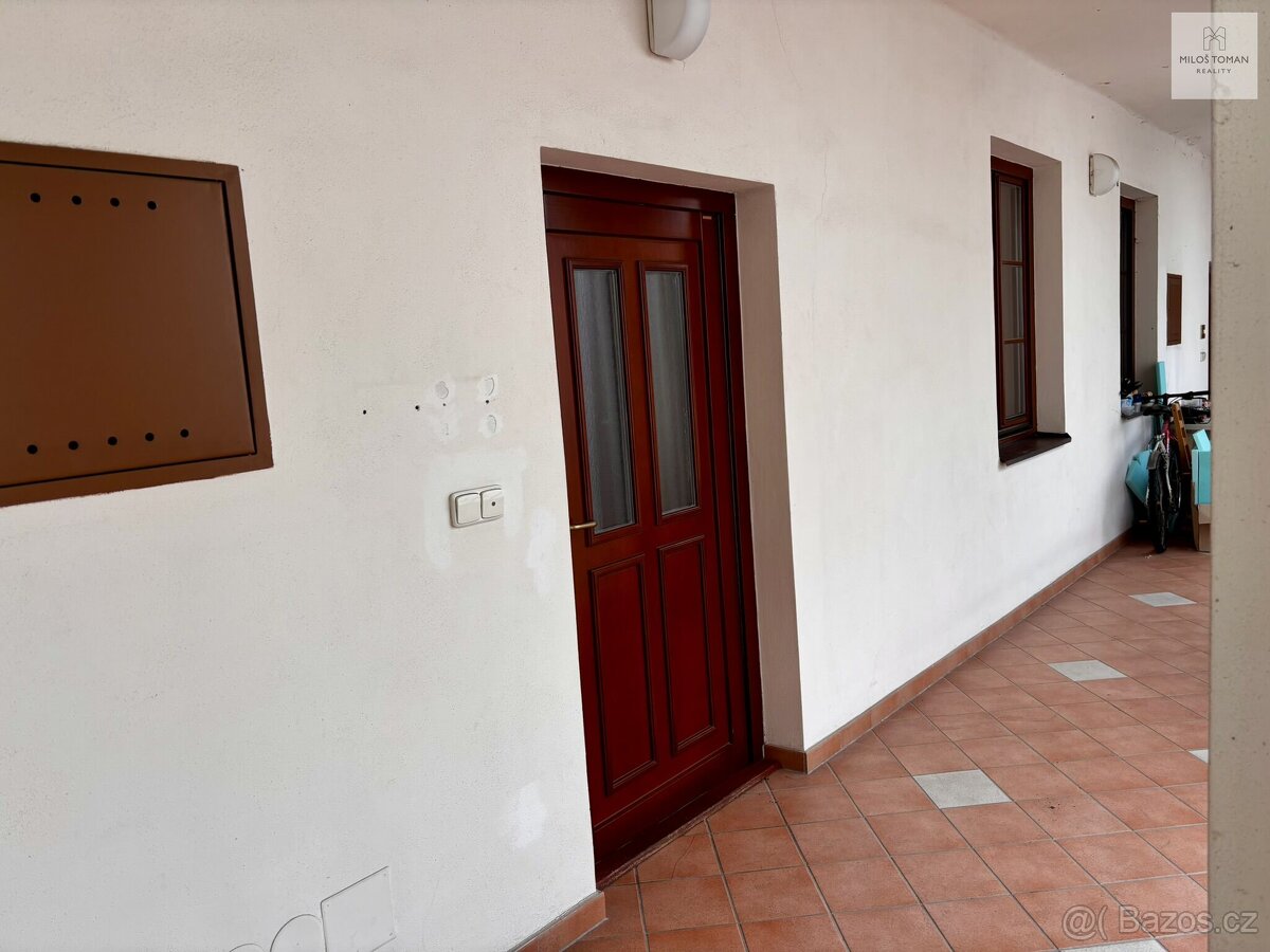 Pronájem, byt 1+1, 38 m, nám. Míru 65, Klatovy - Klatovy I, - 9