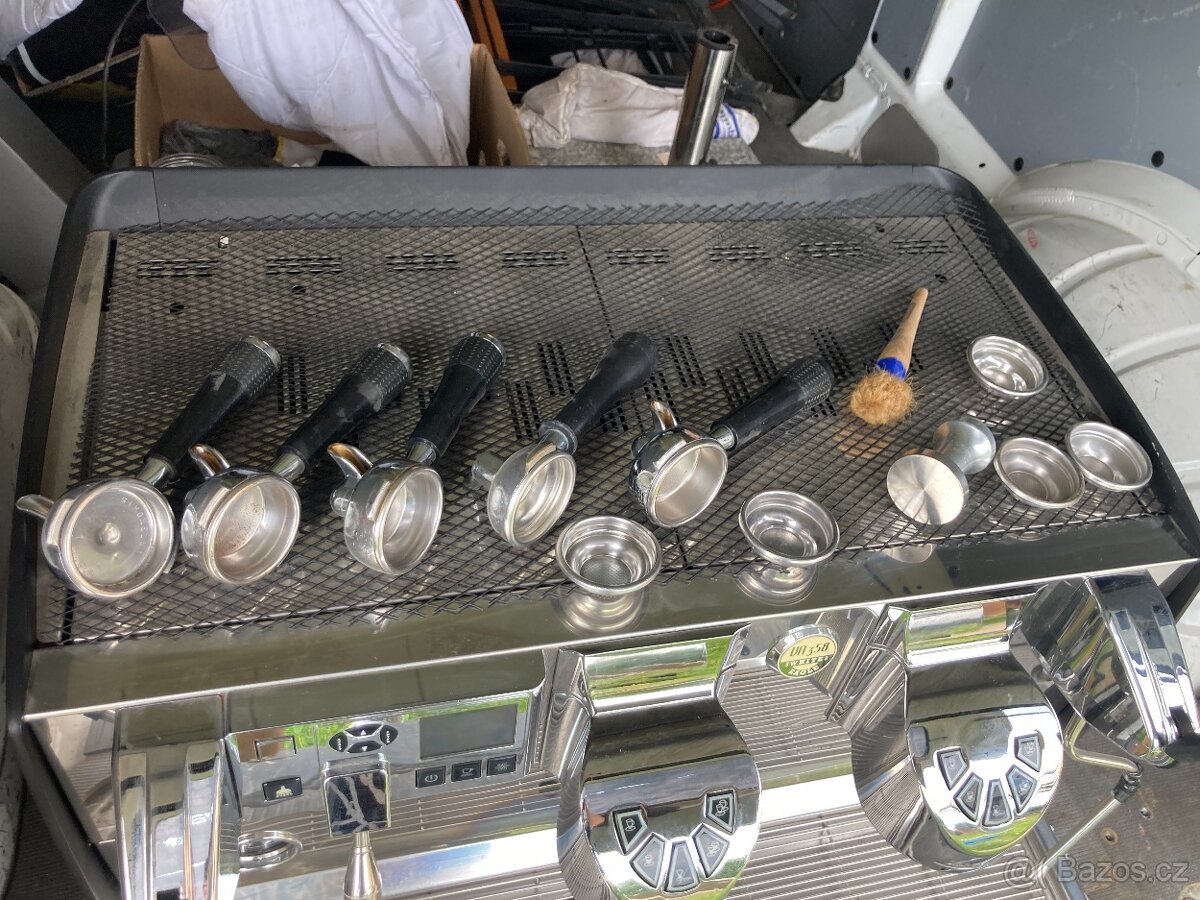 Profi pákový kávovar Victoria Arduino 358 Eagle - 9