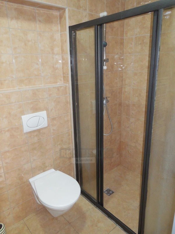 Pronájem novějšího bytu 2+kk s parkovacím stáním na okraji Č - 9